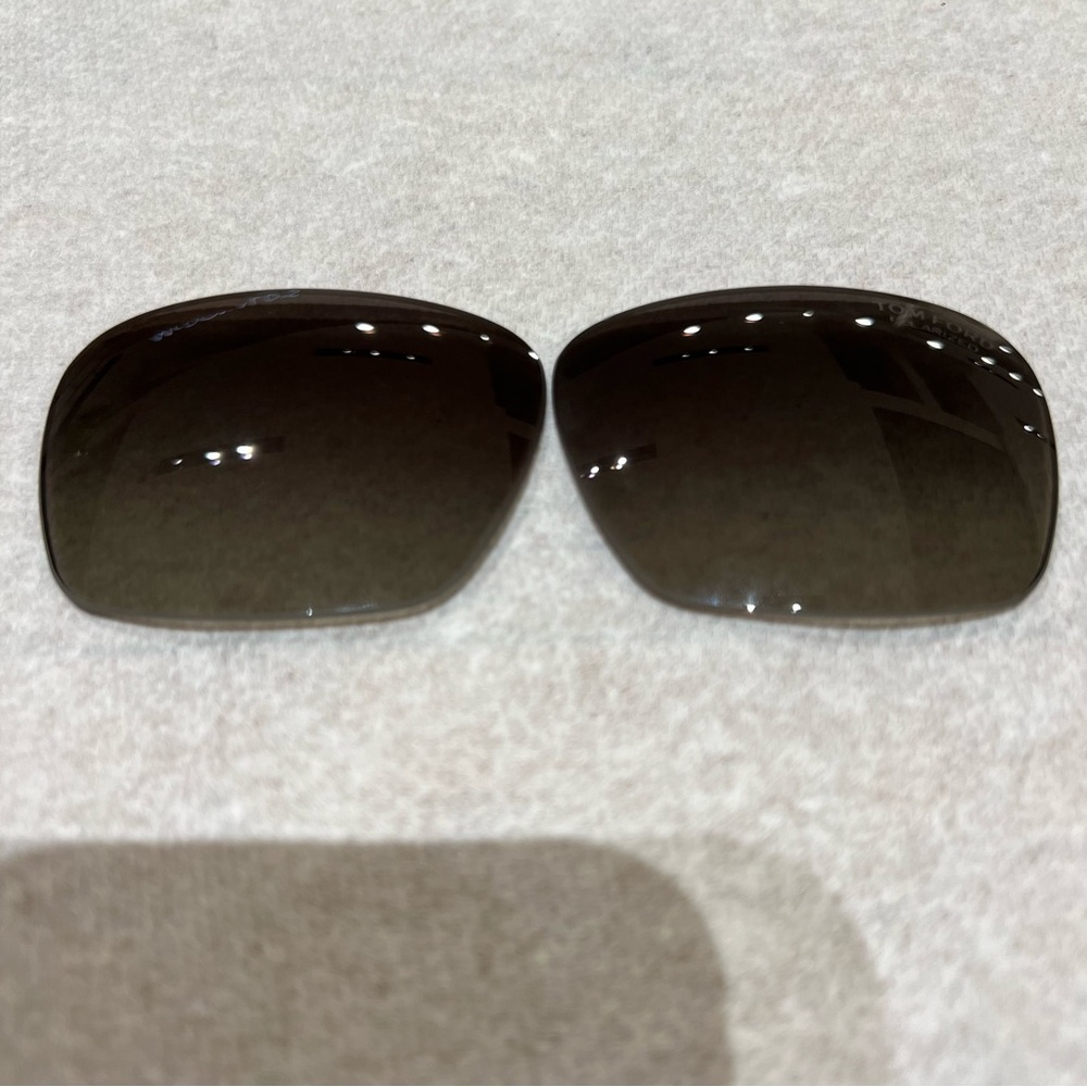 Tom Ford River FT0367 Smoke Polarized Replacement Lenses 57mm
